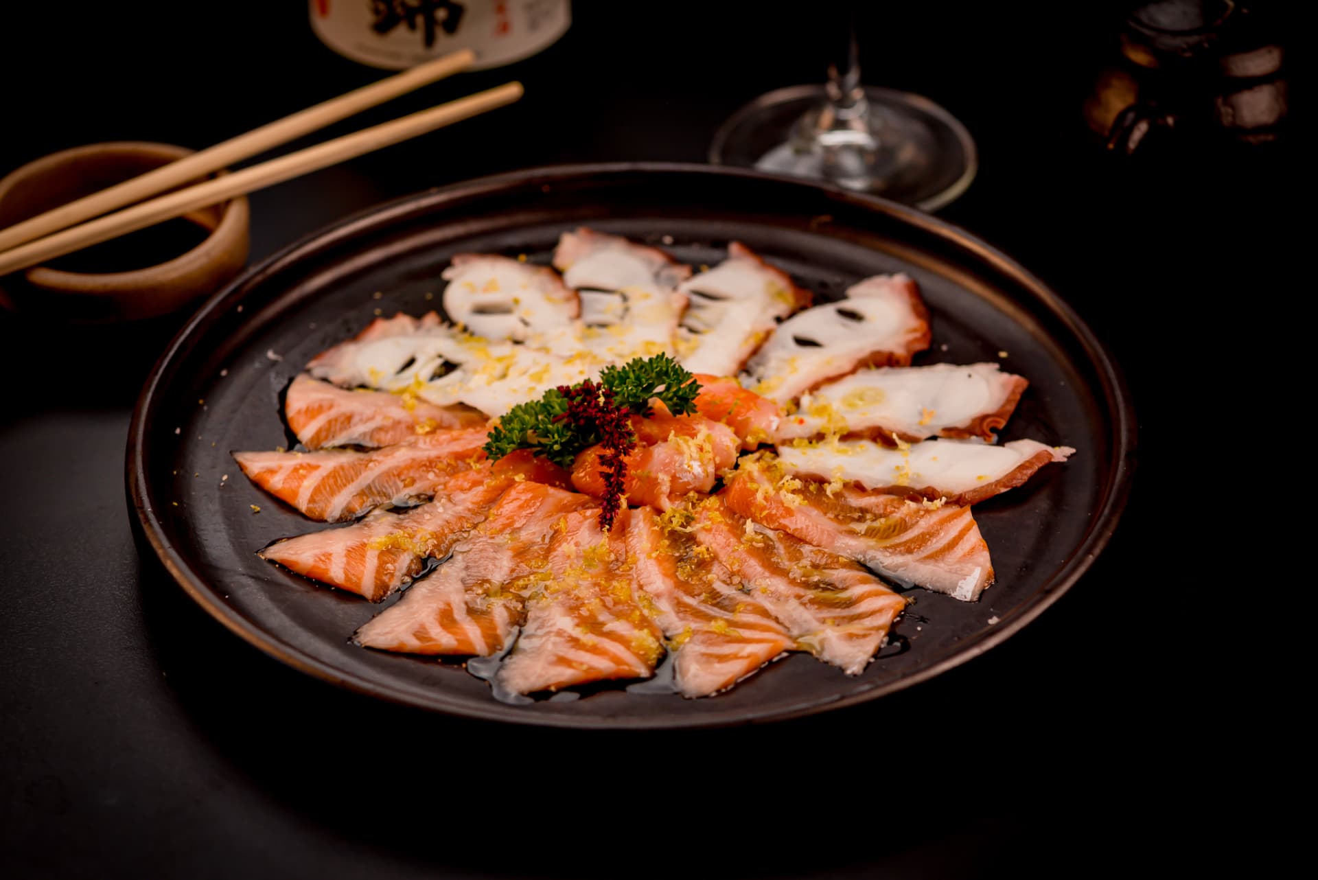 Carpaccio de barriga de salmão e polvo
